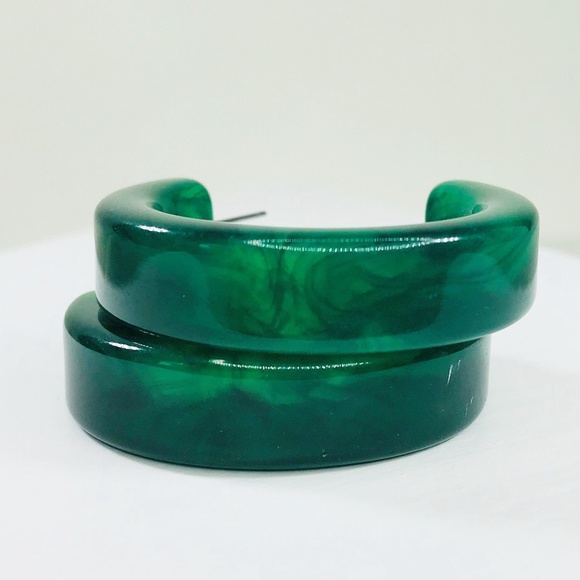 CLOSET REHAB Jewelry - Green Thick Hoops